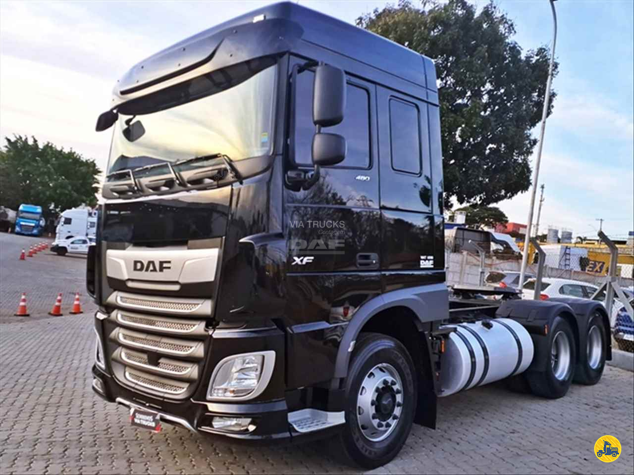 CAMINHAO DAF DAF XF 480 Chassis Cavalo 6x2 Via Trucks - DAF CONTAGEM MINAS GERAIS MG